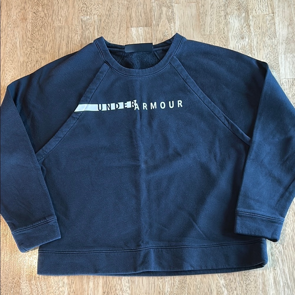 Under armour sweatshirt